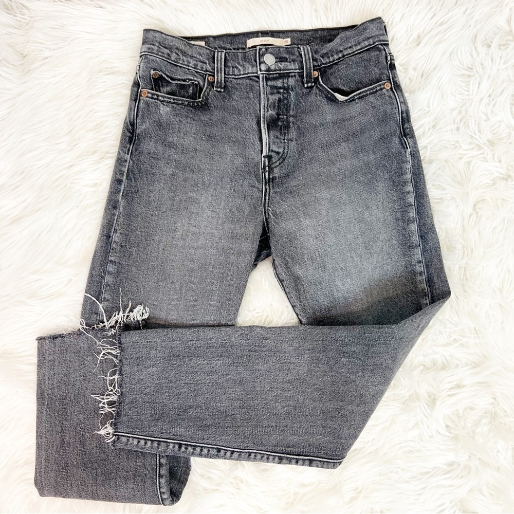LEVI’S GRAY WEDGIE RAW HEM BUTTON FLY HIGH RISE JEANS WOMENS SZ 26